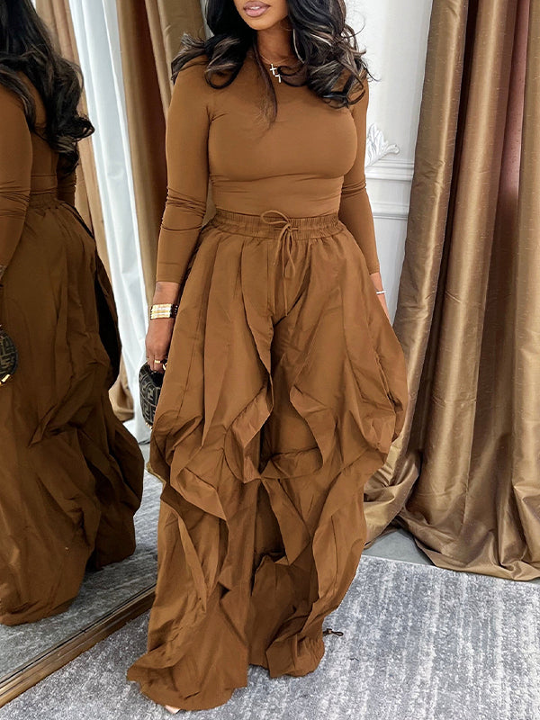 Solid Tee &amp; Frilled Pants Set