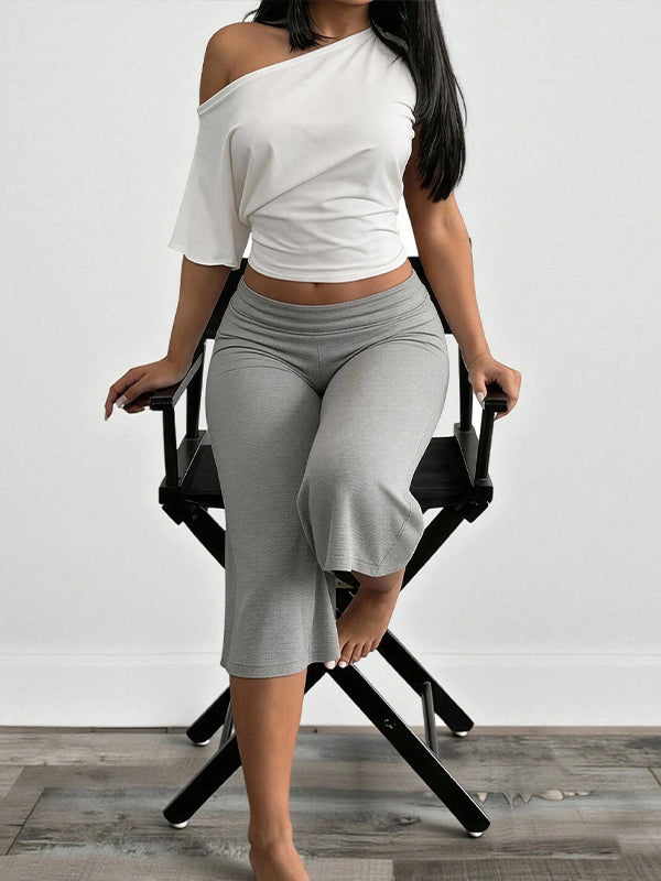 Boat-Neck Tee & Capri Pants Set